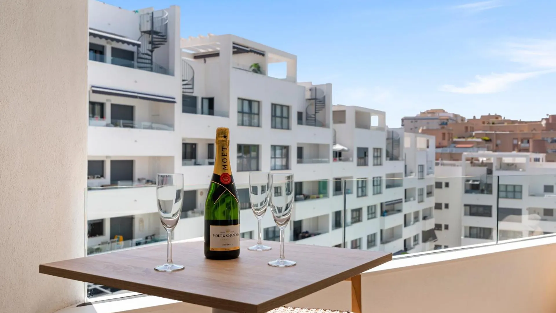 Casa Alegra Estepona City Center Apartment